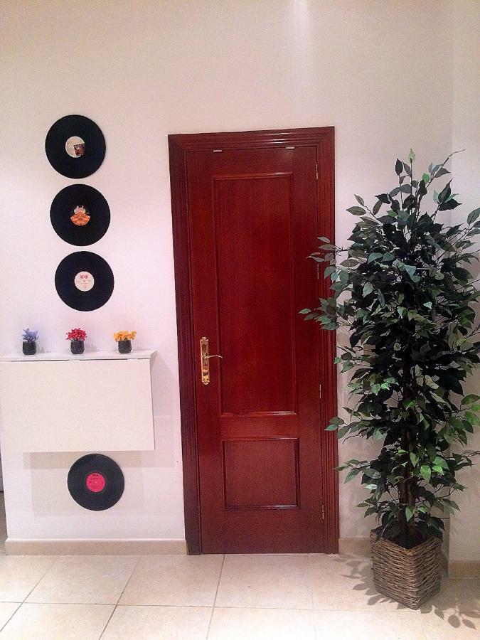 Apartamento Mon Cheri Málaga Exterior foto