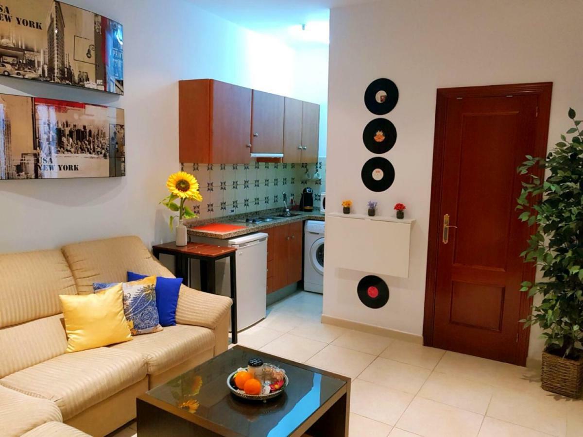 Apartamento Mon Cheri Málaga Exterior foto